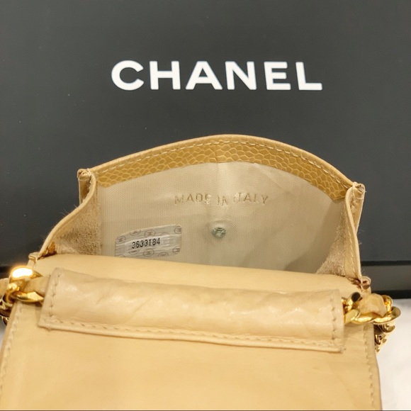 CHANEL CAVIAR SMALL CROSSBODY BAG with Chain - Picture 4 of 10